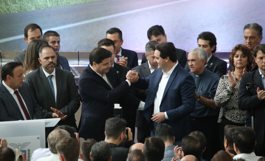 O governador Carlos Massa Ratinho Junior lançou, nesta terça-feira (07), o Programa de Revitalização das Estradas, que vai beneficiar todas as regiões do Paraná. Foto: José Fernando Ogura/ANPr