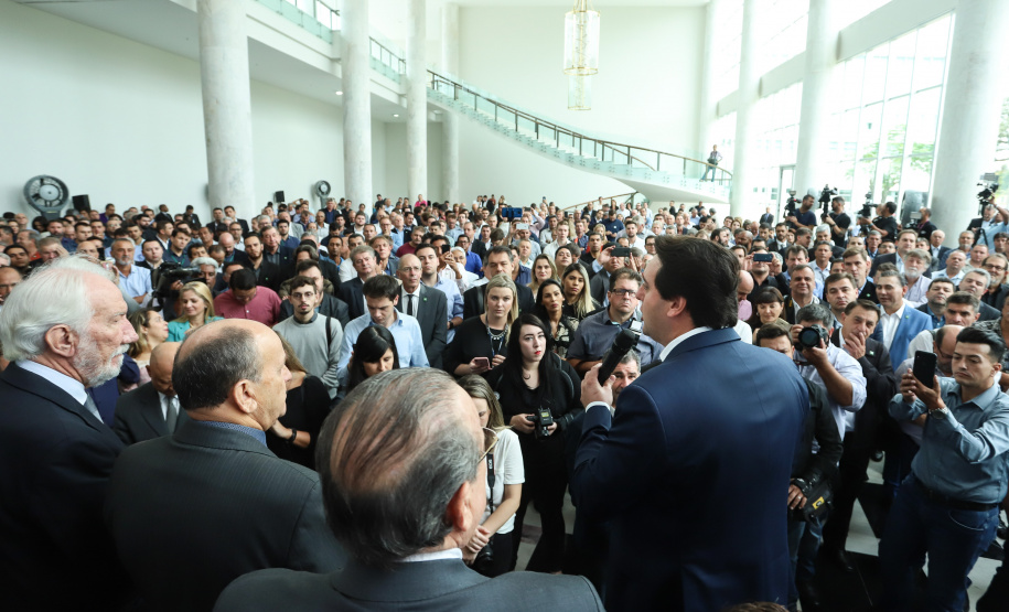 O governador Carlos Massa Ratinho Junior lançou, nesta terça-feira (07), o Programa de Revitalização das Estradas, que vai beneficiar todas as regiões do Paraná. Foto: Rodrigo Felix Leal/ANPr