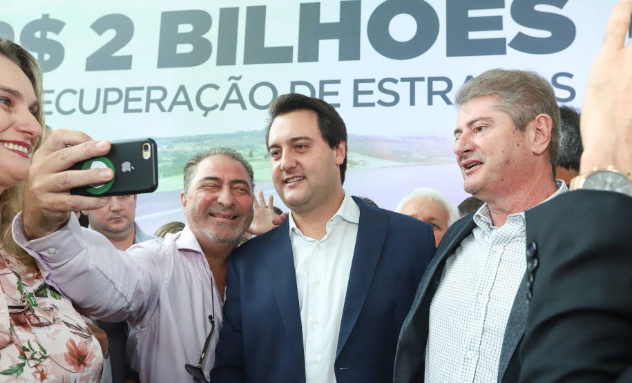 O governador Carlos Massa Ratinho Junior lançou, nesta terça-feira (07), o Programa de Revitalização das Estradas, que vai beneficiar todas as regiões do Paraná. Foto: Rodrigo Felix Leal/ANPr