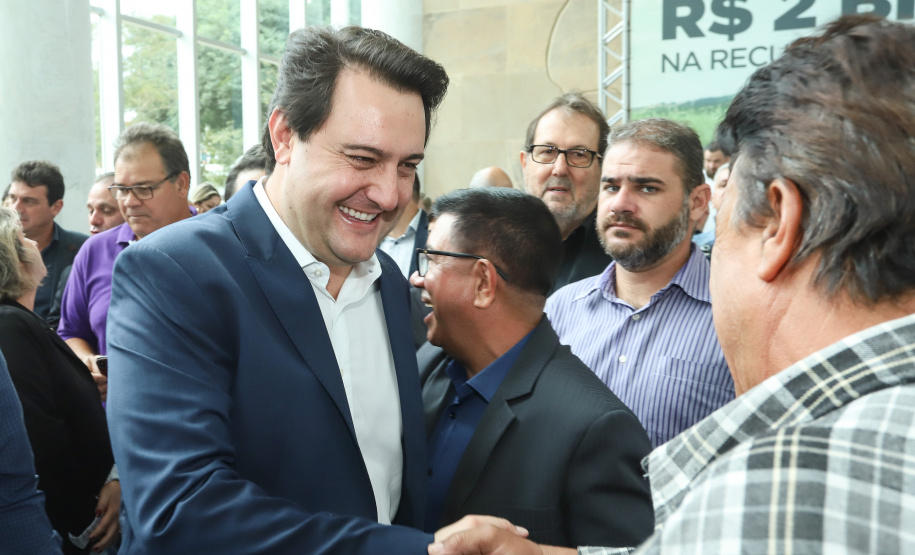 O governador Carlos Massa Ratinho Junior lançou, nesta terça-feira (07), o Programa de Revitalização das Estradas, que vai beneficiar todas as regiões do Paraná. Foto: Rodrigo Felix Leal/ANPr