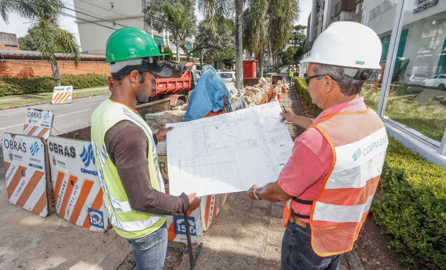 Escavações na rede de gás natural exigem cuidados . Foto: Divulgação/Compagas