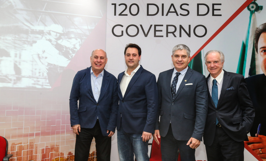 O governador Carlos Massa Ratinho Junior participa de reunião com associados do Sinduscon-PR.   Curitiba, 07/05/2019 -  Foto: Geraldo Bubniak/ANPr