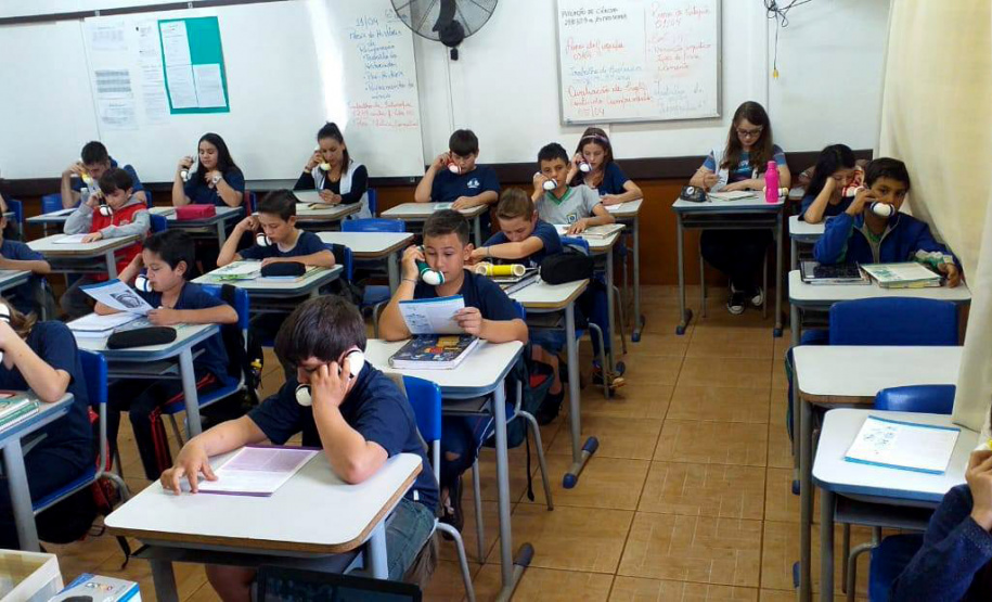 Uma ideia simples, mas com múltiplos resultados que estão transformando a relação dos alunos do Colégio Estadual do Campo Octávio Tozo, em Cascavel (Oeste do estado), com a leitura