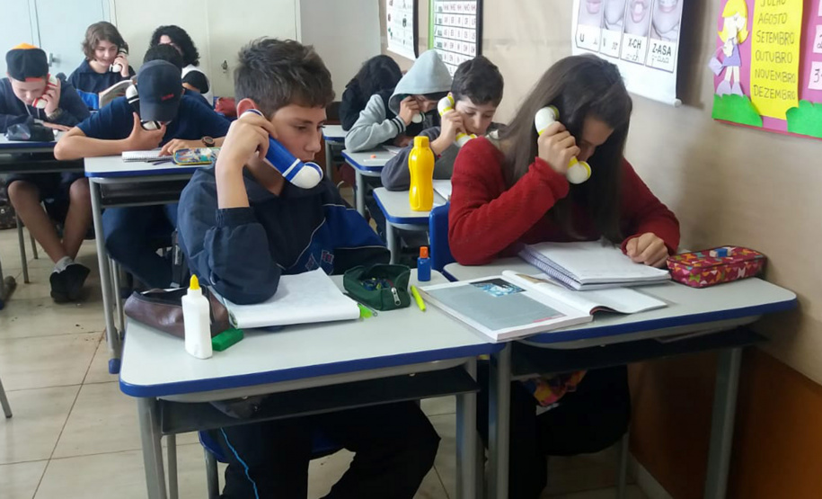 Uma ideia simples, mas com múltiplos resultados que estão transformando a relação dos alunos do Colégio Estadual do Campo Octávio Tozo, em Cascavel (Oeste do estado), com a leitura