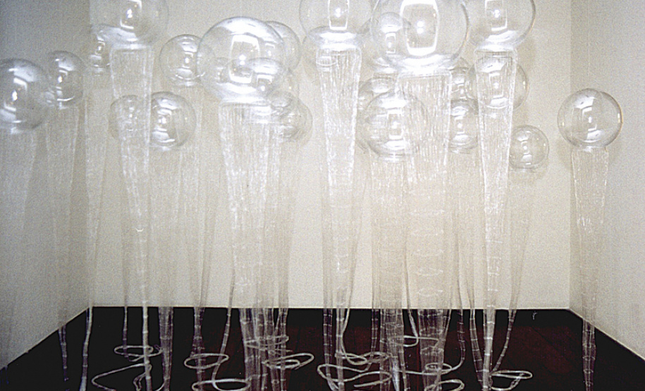 Uma coleção composta majoritariamente por artistas homens: 398 contra 229 mulheres