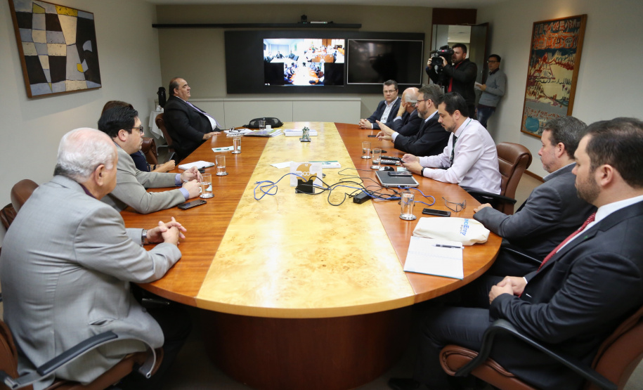 Reunião entre a secretaria do Planejamento e BRDE. Foto: José Fernando Ogura. 09/05/2019