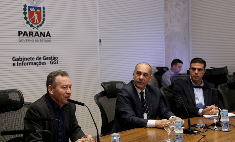 Representantes do Governo do Estado, de sindicatos de servidores e parlamentares participaram nesta quinta-feira (09) da segunda reunião da comissão permanente criada para debater as demandas do funcionalismo estadual