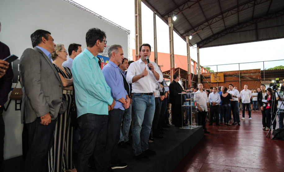 O governador Carlos Massa Ratinho Junior lança o programa Escola Segura. Foz do Iguaçu, 09/05/2019 - Foto: Geraldo Bubniak/ANPr