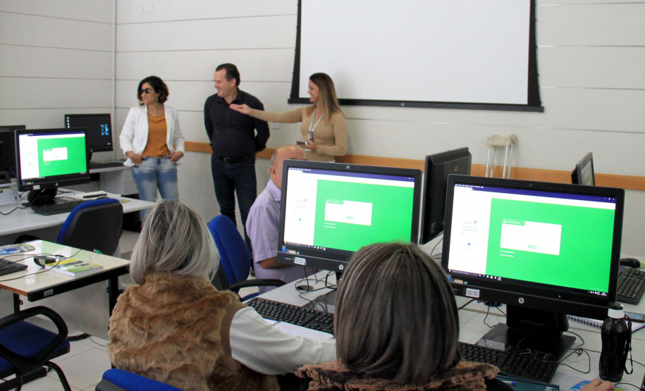 Diversos servidores da Secretaria de Estado do Desenvolvimento Urbano (SEDU) participaram nesta quinta-feira (09) do Curso Presencial do E-Protocolo. Com o treinamento, todo funcionário poderá iniciar um processo. Com a ferramenta digital, acaba a necessidade de um único setor físico para receber documentos e solicitações. Foto: Divulgação/SEDU