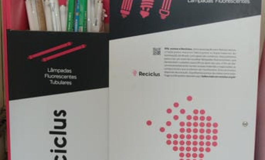 Durante toda a semana, a Divisão de Resíduos Sólidos da Secretaria do
Desenvolvimento Sustentável e do Turismo promoveu reuniões com os
representantes das empresas responsáveis por pneus, lâmpadas pós-consumo
e resíduos de material de construção, buscando soluções para aplicar a
logística reversa.Foto: SEDEST