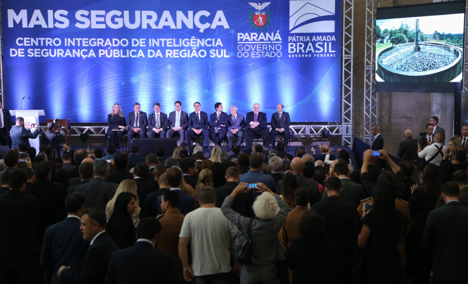 O governador Carlos Massa Ratinho Junior destacou nesta sexta-feira (10) que as forças de segurança do Paraná conseguiram reduzir em 32% o número de homicídios nos primeiros 120 dias deste ano, na comparação com o mesmo quadrimestre do ano passado