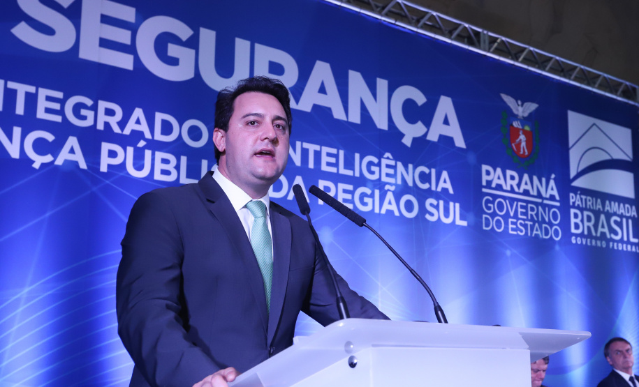 O governador Carlos Massa Ratinho Junior destacou nesta sexta-feira (10) que as forças de segurança do Paraná conseguiram reduzir em 32% o número de homicídios nos primeiros 120 dias deste ano, na comparação com o mesmo quadrimestre do ano passado