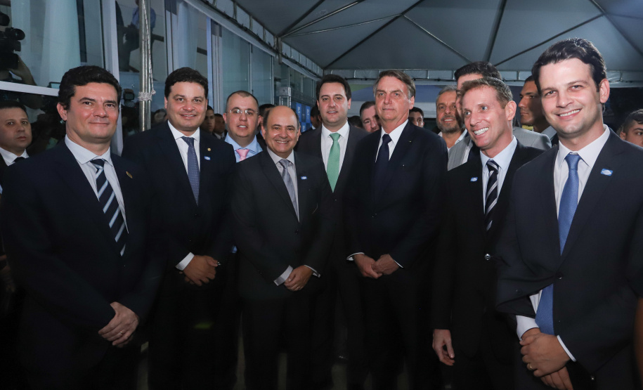 O governador Carlos Massa Ratinho Junior destacou nesta sexta-feira (10) que as forças de segurança do Paraná conseguiram reduzir em 32% o número de homicídios nos primeiros 120 dias deste ano, na comparação com o mesmo quadrimestre do ano passado