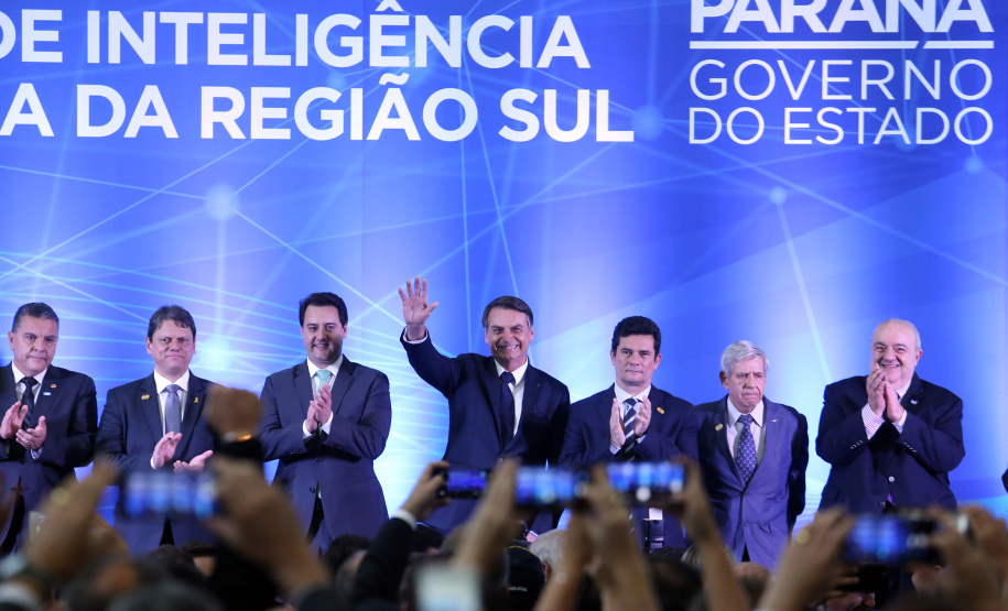O governador Carlos Massa Ratinho Junior destacou nesta sexta-feira (10) que as forças de segurança do Paraná conseguiram reduzir em 32% o número de homicídios nos primeiros 120 dias deste ano, na comparação com o mesmo quadrimestre do ano passado