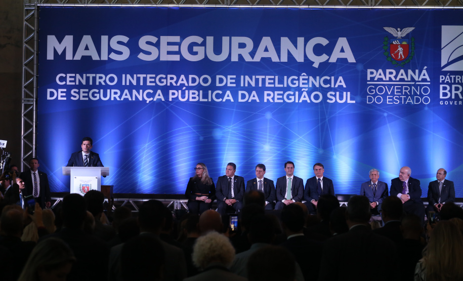 O governador Carlos Massa Ratinho Junior destacou nesta sexta-feira (10) que as forças de segurança do Paraná conseguiram reduzir em 32% o número de homicídios nos primeiros 120 dias deste ano, na comparação com o mesmo quadrimestre do ano passado