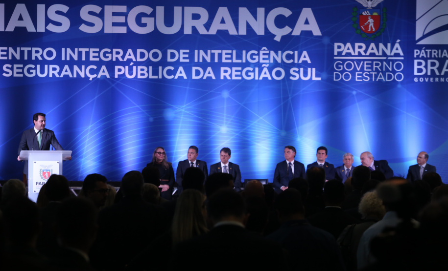 O governador Carlos Massa Ratinho Junior destacou nesta sexta-feira (10) que as forças de segurança do Paraná conseguiram reduzir em 32% o número de homicídios nos primeiros 120 dias deste ano, na comparação com o mesmo quadrimestre do ano passado