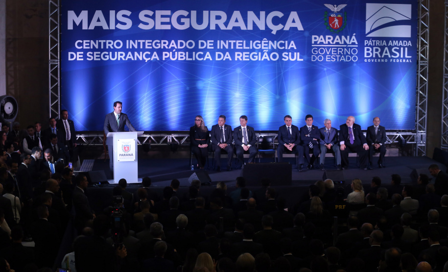 O governador Carlos Massa Ratinho Junior destacou nesta sexta-feira (10) que as forças de segurança do Paraná conseguiram reduzir em 32% o número de homicídios nos primeiros 120 dias deste ano, na comparação com o mesmo quadrimestre do ano passado