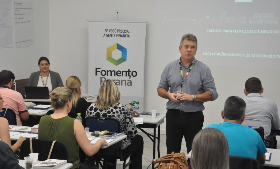 Fomento Paraná prepara nova turma de agentes de crédito A fase presencial do treinamento acontece nas instalações do Centro de Capacitação do Sebrae-PR em Curitiba. Foto: Divulgação/Fomento Paraná
