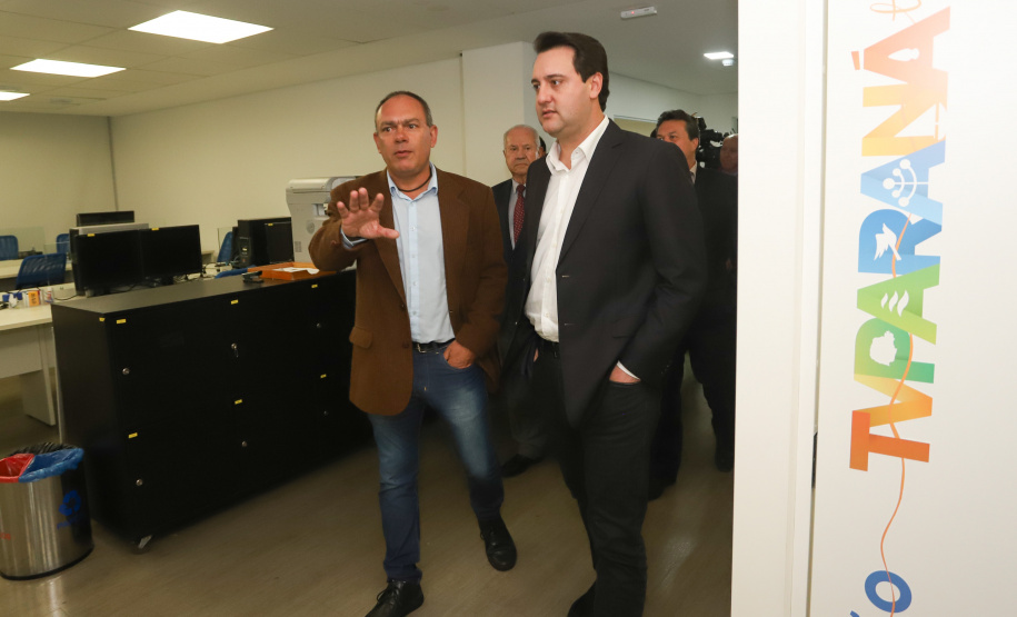 A TV Paraná Turismo foi lançada nesta segunda-feira (13), no Canal da Música, em Curitiba, sede da emissora, com a presença do governador Carlos Massa Ratinho Junior. A estreia da grade será nesta terça-feira, às 20 horas, com o programa AgroTur, dedicado ao turismo rural.. Curitiba,13/05/2019 Foto: Rodrigo Felix Leal/ ANPr