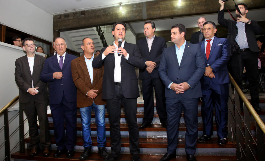 A TV Paraná Turismo foi lançada nesta segunda-feira (13), no Canal da Música, em Curitiba, sede da emissora, com a presença do governador Carlos Massa Ratinho Junior. A estreia da grade será nesta terça-feira, às 20 horas, com o programa AgroTur, dedicado ao turismo rural.. Curitiba,13/05/2019 Foto: Jaelson Lucas/ ANPr