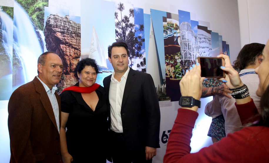 A TV Paraná Turismo foi lançada nesta segunda-feira (13), no Canal da Música, em Curitiba, sede da emissora, com a presença do governador Carlos Massa Ratinho Junior. A estreia da grade será nesta terça-feira, às 20 horas, com o programa AgroTur, dedicado ao turismo rural.. Curitiba,13/05/2019 Foto:Jaelson Lucas / ANPr