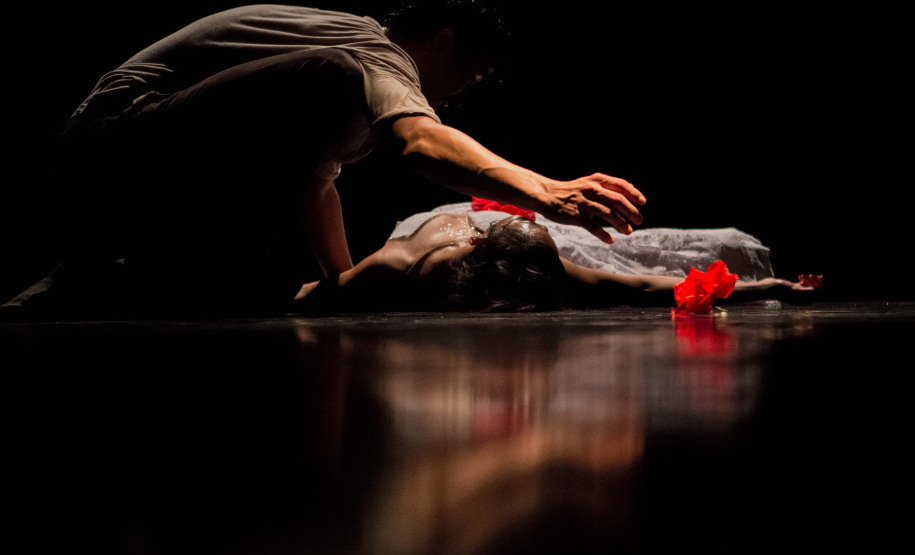 Balé Teatro Guaíra | Palco | Carmen | coreografia: Luiz Fernando Bongiovanni | 17 de Dezembro 2016 |  Foto: Cayo Vieira/CCTG