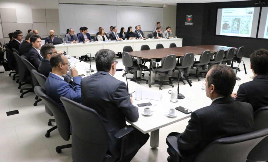 Integrantes do Programa Internacional de Cooperação Urbana (IUC) de Valência, na Espanha, fazem até sexta-feira (17) visitas técnicas a setores inovadores Governo do Estado nas cidades de Curitiba e Foz do Iguaçu. O programa tem o objetivo de habilitar cidades e regiões a se conectarem e compartilharem soluções para problemas em comum. Foto: Divulgação/SETI