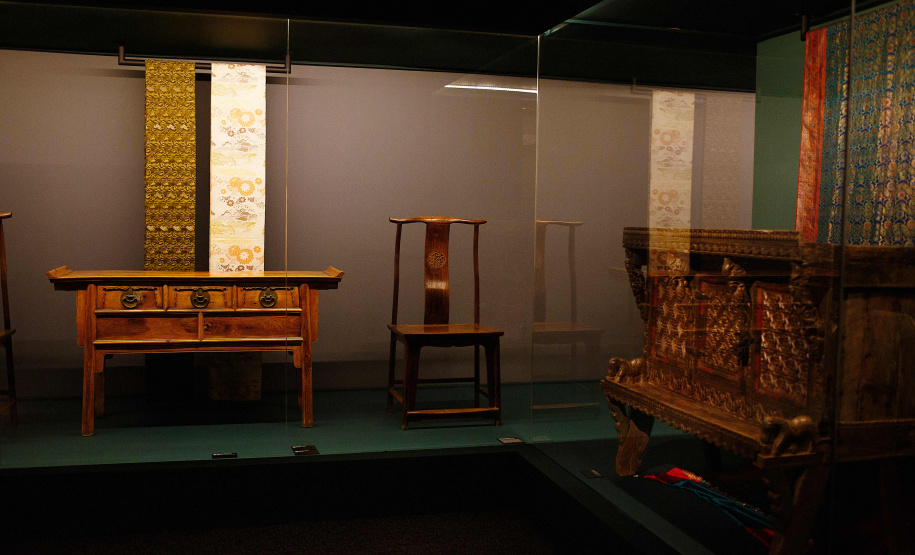 O Museu Oscar Niemeyer inicia nesta quarta-feira (15) a programação da 17ª Semana Nacional de Museus. O destaque é mediação do professor e colecionador Fausto Godoy à exposição “Ásia: a terra, os homens, os deuses”, às 15 horas. Ao longo de sua carreira diplomática ele reuniu peças raras provenientes de cerca de 10 países e doou cerca de 3 mil delas ao MON.
Foto: Divulgação/MON