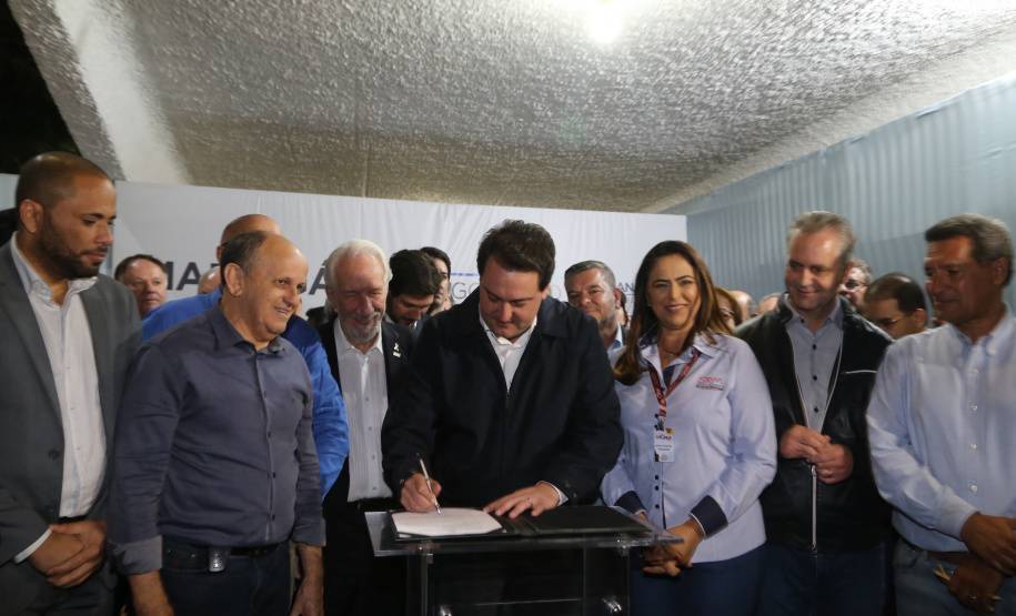 O governador Carlos Massa Ratinho Junior destacou, no ato de transferência da sede da administração estadual para Maringá, no Noroeste do Paraná, que a iniciativa visa atender as demandas da região e tornar o Governo mais acessível para a população. O município irá sediar o Poder Executivo até sexta-feira (17). Foto: Gilson Abreu/ANPr