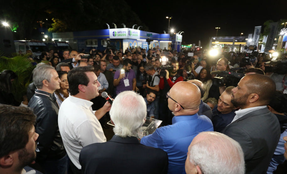 O governador Carlos Massa Ratinho Junior destacou, no ato de transferência da sede da administração estadual para Maringá, no Noroeste do Paraná, que a iniciativa visa atender as demandas da região e tornar o Governo mais acessível para a população. O município irá sediar o Poder Executivo até sexta-feira (17). Foto: José Fernando Ogura/ANPr
