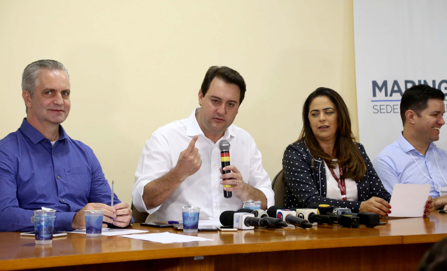 O governador Carlos Massa Ratinho Junior recebe a imprensa para entrevista coletiva, na Expoingá. Maringá,16/05/2019. FotoGilson Abreu/ANPr