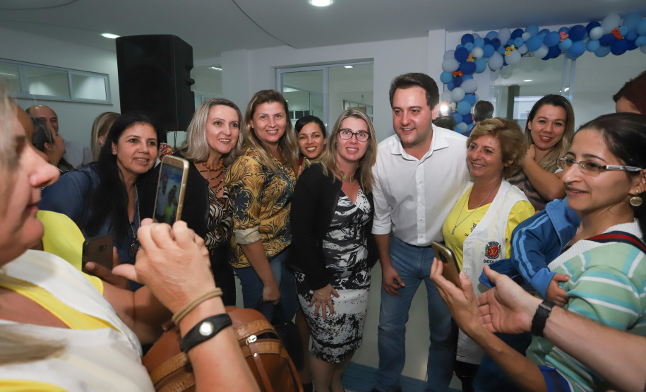 O governador Carlos Massa Ratinho Junior também inaugurou nesta quinta-feira (16) o CMEI José Prestes Neto, no Jardim Alvorada, em Maringá. O prédio de 3 mil metros quadrados tem capacidade para até 500 alunos do berçário ao 5° ano.Foto Rodrigo Felix Leal/ANPr