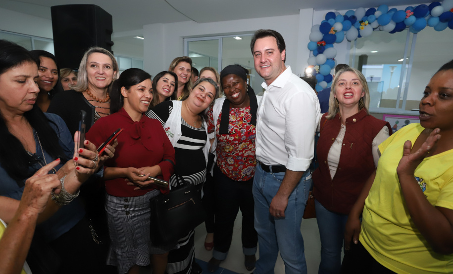 O governador Carlos Massa Ratinho Junior também inaugurou nesta quinta-feira (16) o CMEI José Prestes Neto, no Jardim Alvorada, em Maringá. O prédio de 3 mil metros quadrados tem capacidade para até 500 alunos do berçário ao 5° ano.Foto Rodrigo Felix Leal/ANPr