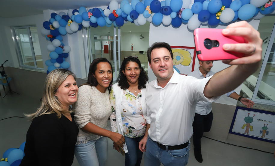 O governador Carlos Massa Ratinho Junior também inaugurou nesta quinta-feira (16) o CMEI José Prestes Neto, no Jardim Alvorada, em Maringá. O prédio de 3 mil metros quadrados tem capacidade para até 500 alunos do berçário ao 5° ano.Foto Rodrigo Felix Leal/ANPr