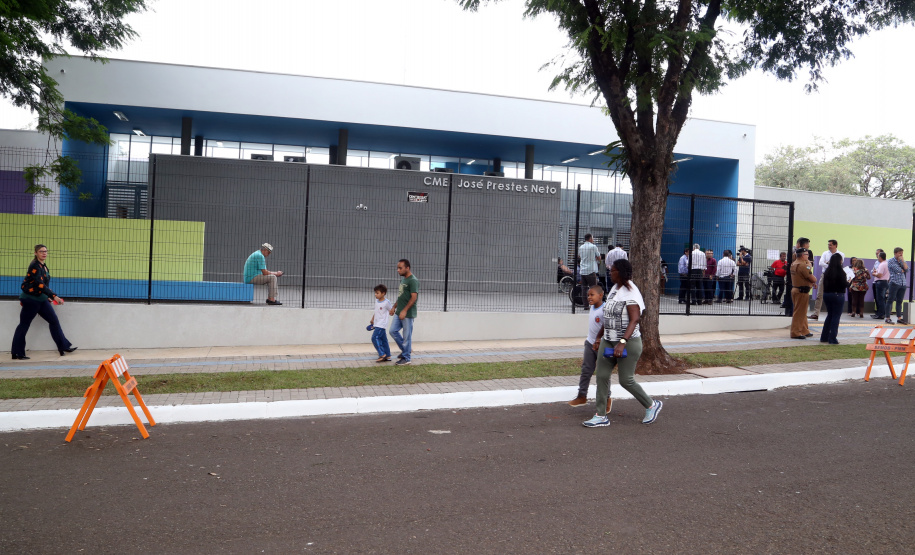 O governador Carlos Massa Ratinho Junior também inaugurou nesta quinta-feira (16) o CMEI José Prestes Neto, no Jardim Alvorada, em Maringá. O prédio de 3 mil metros quadrados tem capacidade para até 500 alunos do berçário ao 5° ano.Foto Gilson Abreu/ANPr