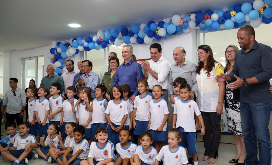 O governador Carlos Massa Ratinho Junior também inaugurou nesta quinta-feira (16) o CMEI José Prestes Neto, no Jardim Alvorada, em Maringá. O prédio de 3 mil metros quadrados tem capacidade para até 500 alunos do berçário ao 5° ano.Foto Gilson Abreu/ANPr