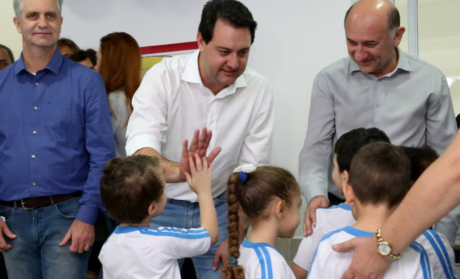 O governador Carlos Massa Ratinho Junior também inaugurou nesta quinta-feira (16) o CMEI José Prestes Neto, no Jardim Alvorada, em Maringá. O prédio de 3 mil metros quadrados tem capacidade para até 500 alunos do berçário ao 5° ano.Foto Gilson Abreu/ANPr