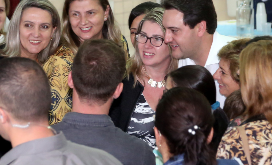 O governador Carlos Massa Ratinho Junior também inaugurou nesta quinta-feira (16) o CMEI José Prestes Neto, no Jardim Alvorada, em Maringá. O prédio de 3 mil metros quadrados tem capacidade para até 500 alunos do berçário ao 5° ano.Foto Gilson Abreu/ANPr