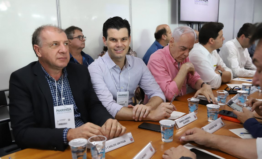 O sistema elétrico da região Noroeste do Estado vai receber investimentos
da ordem de R$ 274 milhões nos próximos três anos. O anúncio foi feito
nesta quinta-feira (16) pelo presidente da Copel, Daniel Slaviero Pimentel,
na Expoingá – sede do Governo do Estado entre 15 a 17 de maio, no
projeto de interiorização da atual gestão. Foto: Divulgação/Copel