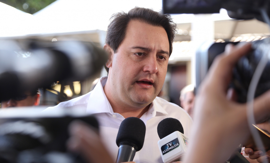 O Governo do Paraná concluiu nesta sexta-feira (17) a agenda em Maringá com a confirmação de R$ 41 milhões para ações e investimentos em 40 municípios da região Noroeste. O governador Carlos Massa Ratinho Junior recebeu prefeitos na 47ª Expoingá, no Parque Internacional de Exposições Francisco Feio Ribeiro. O encontro fez parte das ações em Maringá como sede administrativa do governo estadual. Foto:José Fernando Ogura/ANPr