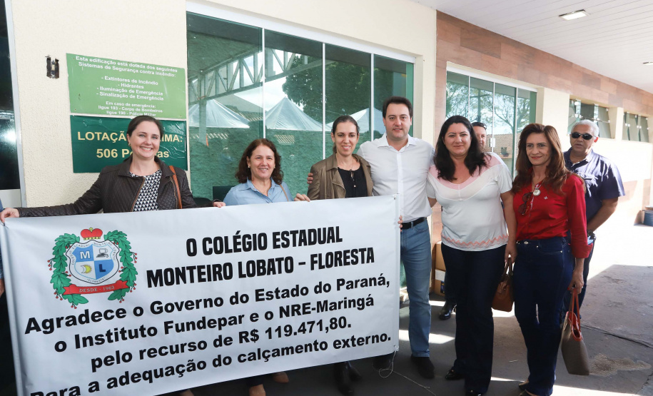 O Governo do Paraná concluiu nesta sexta-feira (17) a agenda em Maringá com a confirmação de R$ 41 milhões para ações e investimentos em 40 municípios da região Noroeste. O governador Carlos Massa Ratinho Junior recebeu prefeitos na 47ª Expoingá, no Parque Internacional de Exposições Francisco Feio Ribeiro. O encontro fez parte das ações em Maringá como sede administrativa do governo estadual. Foto: Rodrio Felix Leal/ANPr