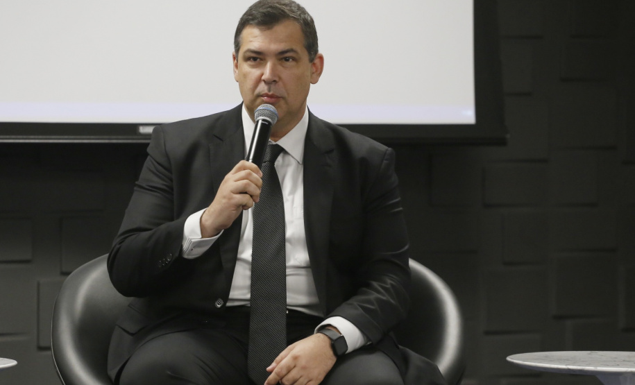 Programa de concessões na área da infraestrutura, projetos de parcerias público-privadas e um ambiente propício para negócios tornam o Paraná o Estado atrativo para investidores. A avaliação é do governador Carlos Massa Ratinho Junior, que abriu nesta terça-feira (21) a segunda edição do Paraná Day. Foto: Arnaldo Alves/ANPr