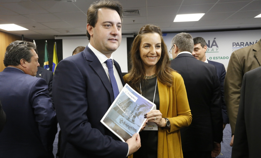 Programa de concessões na área da infraestrutura, projetos de parcerias público-privadas e um ambiente propício para negócios tornam o Paraná o Estado atrativo para investidores. A avaliação é do governador Carlos Massa Ratinho Junior, que abriu nesta terça-feira (21) a segunda edição do Paraná Day. Foto: Arnaldo Alves/ANPr