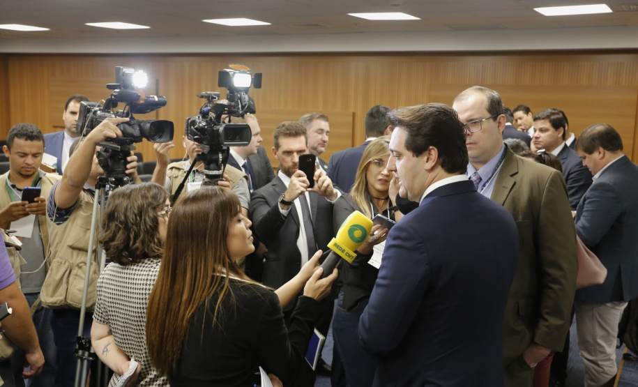 Programa de concessões na área da infraestrutura, projetos de parcerias público-privadas e um ambiente propício para negócios tornam o Paraná o Estado atrativo para investidores. A avaliação é do governador Carlos Massa Ratinho Junior, que abriu nesta terça-feira (21) a segunda edição do Paraná Day. Foto: Arnaldo Alves/ANPr