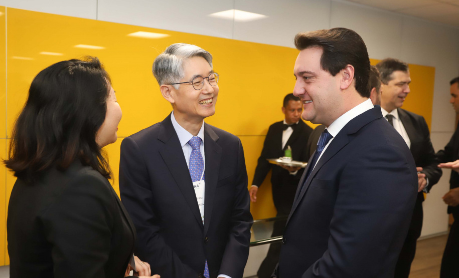 Programa de concessões na área da infraestrutura, projetos de parcerias público-privadas e um ambiente propício para negócios tornam o Paraná o Estado atrativo para investidores. A avaliação é do governador Carlos Massa Ratinho Junior, que abriu nesta terça-feira (21) a segunda edição do Paraná Day.Foto: Rodrigo Felix Leal/ANPr