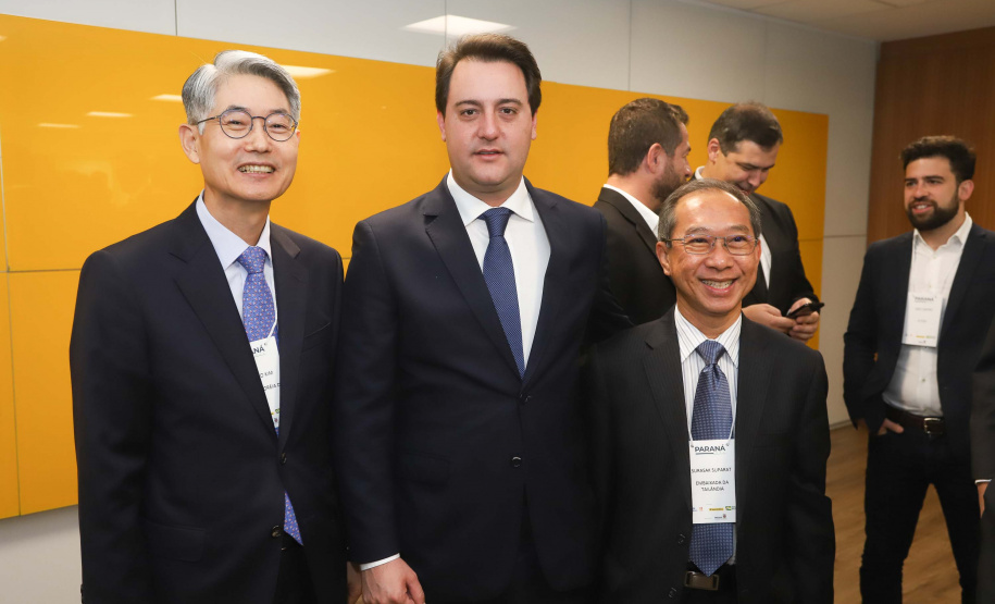 Programa de concessões na área da infraestrutura, projetos de parcerias público-privadas e um ambiente propício para negócios tornam o Paraná o Estado atrativo para investidores. A avaliação é do governador Carlos Massa Ratinho Junior, que abriu nesta terça-feira (21) a segunda edição do Paraná Day.Foto: Rodrigo Felix Leal/ANPr