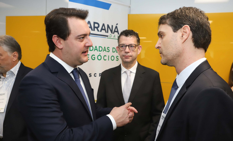 Programa de concessões na área da infraestrutura, projetos de parcerias público-privadas e um ambiente propício para negócios tornam o Paraná o Estado atrativo para investidores. A avaliação é do governador Carlos Massa Ratinho Junior, que abriu nesta terça-feira (21) a segunda edição do Paraná Day.Foto: Rodrigo Felix Leal/ANPr
