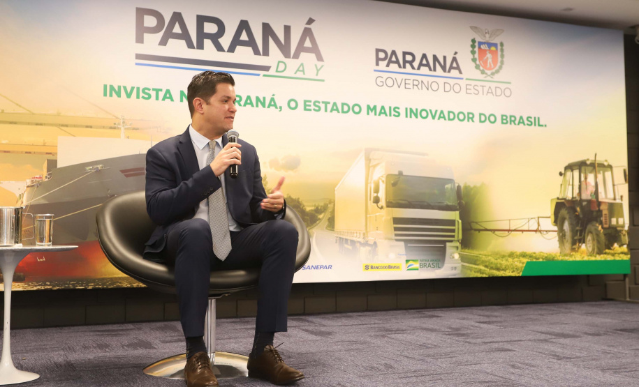 Programa de concessões na área da infraestrutura, projetos de parcerias público-privadas e um ambiente propício para negócios tornam o Paraná o Estado atrativo para investidores. A avaliação é do governador Carlos Massa Ratinho Junior, que abriu nesta terça-feira (21) a segunda edição do Paraná Day.Foto: Rodrigo Felix Leal/ANPr