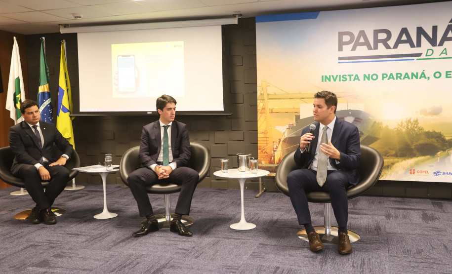 Programa de concessões na área da infraestrutura, projetos de parcerias público-privadas e um ambiente propício para negócios tornam o Paraná o Estado atrativo para investidores. A avaliação é do governador Carlos Massa Ratinho Junior, que abriu nesta terça-feira (21) a segunda edição do Paraná Day.Foto: Rodrigo Felix Leal/ANPr