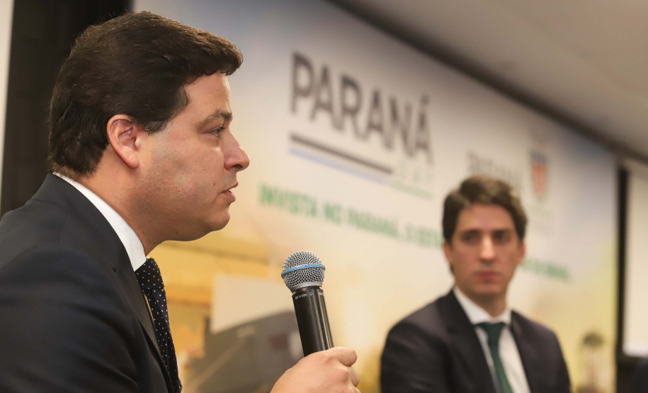 Programa de concessões na área da infraestrutura, projetos de parcerias público-privadas e um ambiente propício para negócios tornam o Paraná o Estado atrativo para investidores. A avaliação é do governador Carlos Massa Ratinho Junior, que abriu nesta terça-feira (21) a segunda edição do Paraná Day.Foto: Rodrigo Felix Leal/ANPr